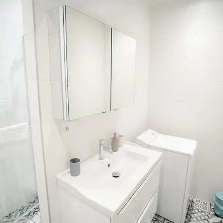 Apartmán Spacieux & Confortable Au Coeur Du Centre-ville-aq