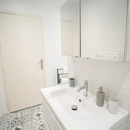 Spacieux & Confortable Au Coeur Du Centre-ville-aq Apartmán Carcassonne